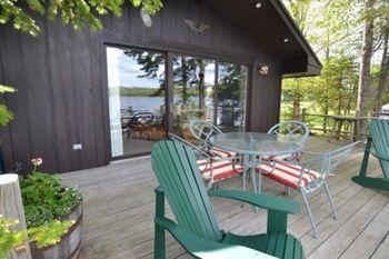 Tall Timber Lodge Pittsburg Exterior photo
